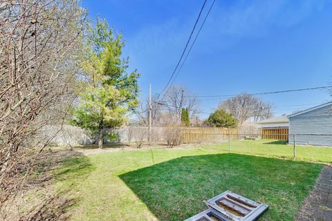 Tiny photo for 5714 Crain Street, Morton Grove, IL 60053 (MLS # 12601485)