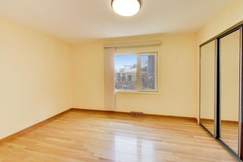 Tiny photo for 5714 Crain Street, Morton Grove, IL 60053 (MLS # 12601485)