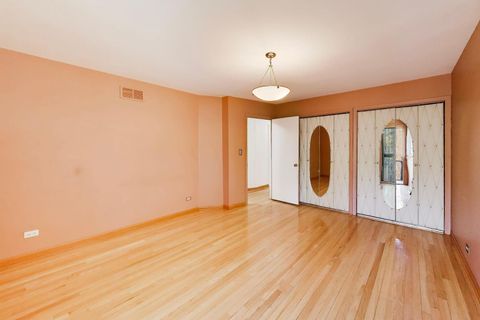 Tiny photo for 5714 Crain Street, Morton Grove, IL 60053 (MLS # 12601485)