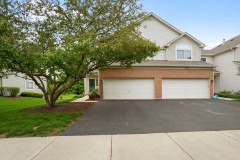 Photo of 2250 STOUGHTON Drive, Aurora, IL 60502 (MLS # 12642025)