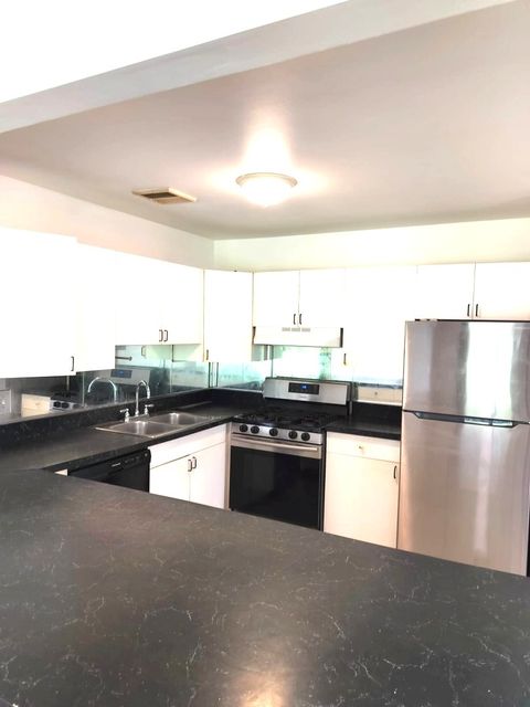 Tiny photo for 5B Kingery Quarter #107, Willowbrook, IL 60527 (MLS # 12521479)