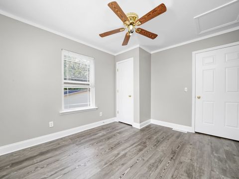 Tiny photo for 520 W Johnson Street, Utica, IL 61373 (MLS # 12457335)