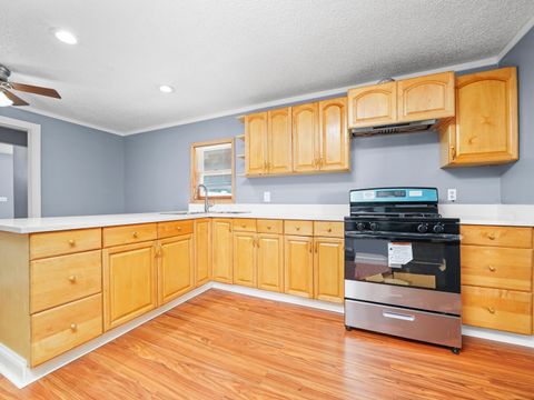 Tiny photo for 520 W Johnson Street, Utica, IL 61373 (MLS # 12457335)