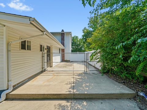 Tiny photo for 520 W Johnson Street, Utica, IL 61373 (MLS # 12457335)