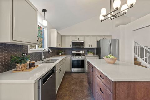 Tiny photo for 1804 Larkspur Drive, Plainfield, IL 60586 (MLS # 12506994)