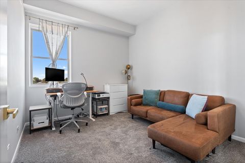 Tiny photo for 2337 W Wolfram Street #514, Chicago, IL 60618 (MLS # 12511286)