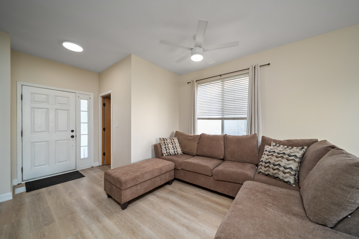 1737 S Fallbrook Drive
