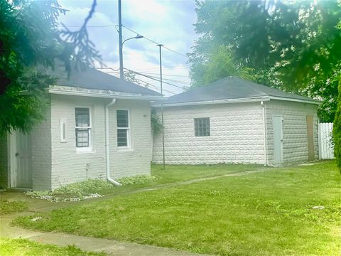Tiny photo for 72 E 136th Street, Riverdale, IL 60827 (MLS # 12379636)