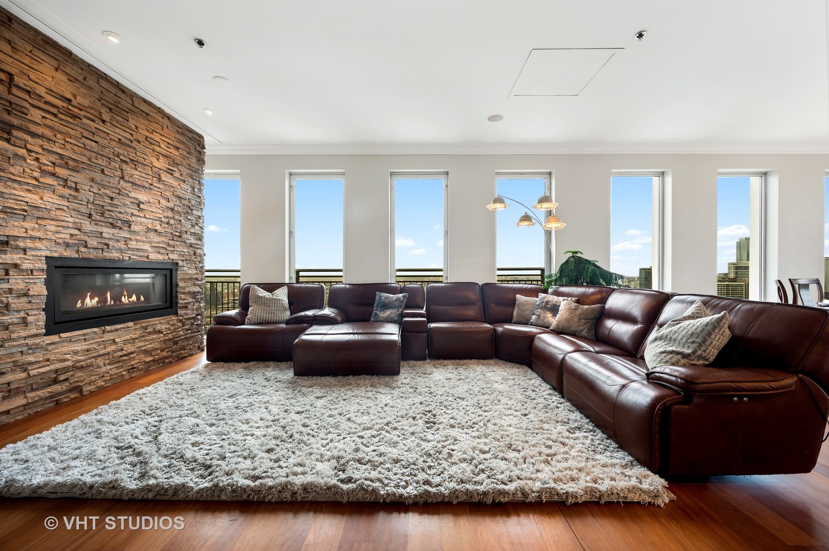 1250 S Michigan Avenue 2900