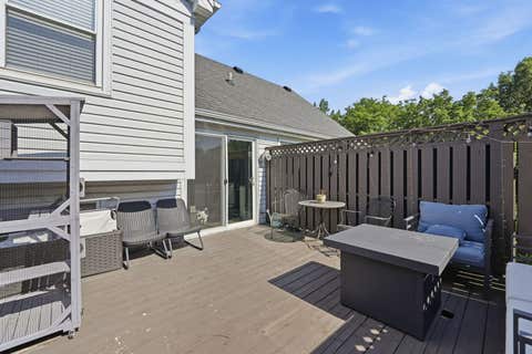 Tiny photo for 572 N Walnut Lane, Schaumburg, IL 60194 (MLS # 12726129)