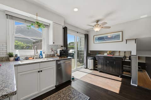 Tiny photo for 572 N Walnut Lane, Schaumburg, IL 60194 (MLS # 12726129)