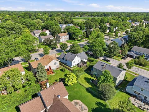 Tiny photo for 572 N Walnut Lane, Schaumburg, IL 60194 (MLS # 12726129)