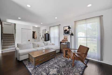 Tiny photo for 572 N Walnut Lane, Schaumburg, IL 60194 (MLS # 12726129)