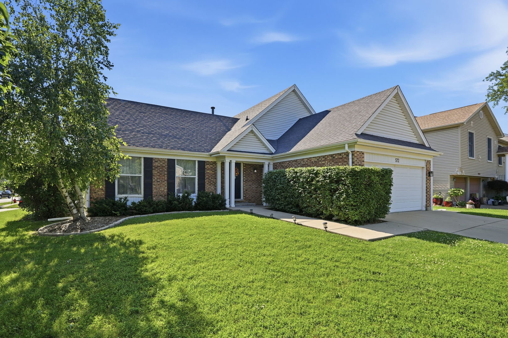 572 N Walnut Lane