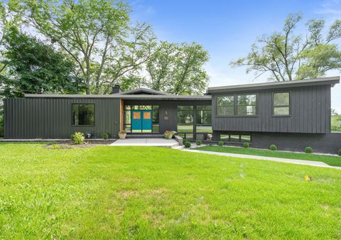240 Oxford Road North Barrington IL 60010