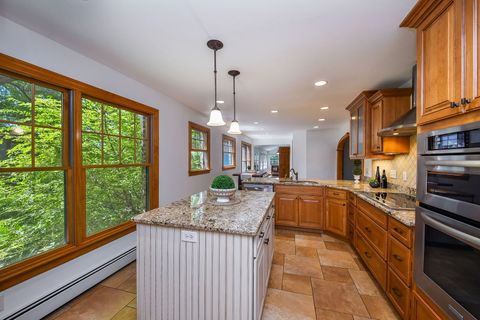 Tiny photo for 403 Meadowrue Lane, Batavia, IL 60510 (MLS # 12661581)