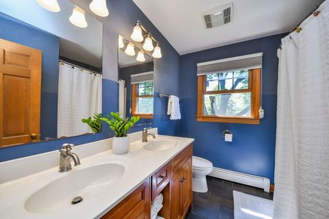 Tiny photo for 403 Meadowrue Lane, Batavia, IL 60510 (MLS # 12661581)