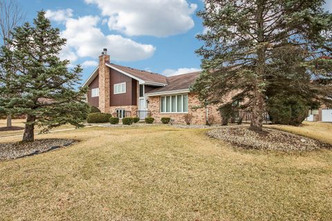 Tiny photo for 10515 Eagle Ridge Drive, Orland Park, IL 60467 (MLS # 12583732)