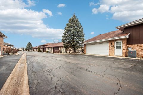 Tiny photo for 10515 Eagle Ridge Drive, Orland Park, IL 60467 (MLS # 12583732)