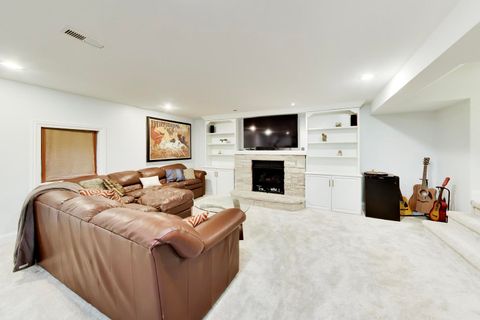 Tiny photo for 1414 Canterbury Lane, Glenview, IL 60025 (MLS # 12600191)