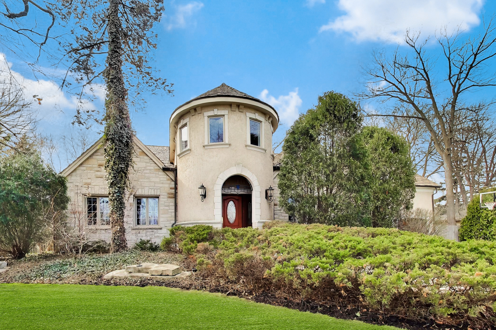 1414 Canterbury Lane