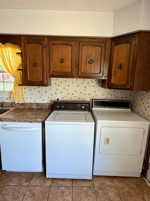 Tiny photo for 1331 S Pine Street, Centralia, IL 62801 (MLS # 12662803)