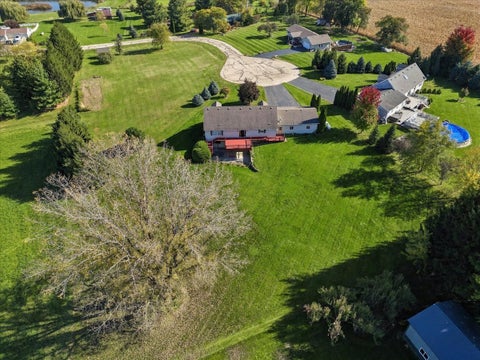 Tiny photo for 1905 Lakeview Lane, Dixon, IL 61021 (MLS # 12794085)