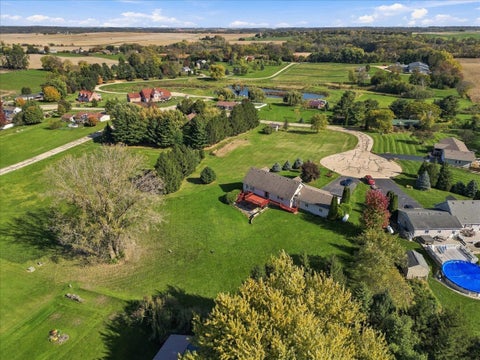 Tiny photo for 1905 Lakeview Lane, Dixon, IL 61021 (MLS # 12794085)