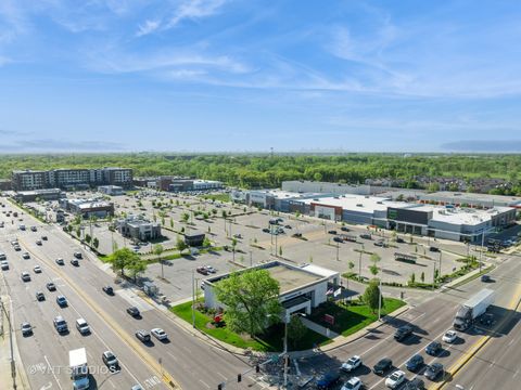 Tiny photo for 6334 Hennings Court, Morton Grove, IL 60053 (MLS # 12468578)