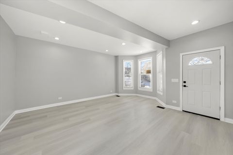 Tiny photo for 24 E 99th Place, Chicago, IL 60628 (MLS # 12553200)