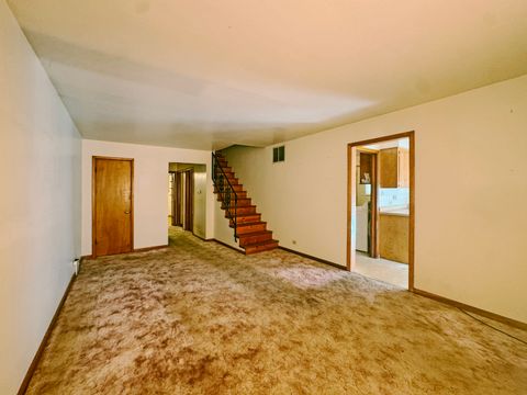 Tiny photo for 112 S Iowa Avenue, Addison, IL 60101 (MLS # 12485801)