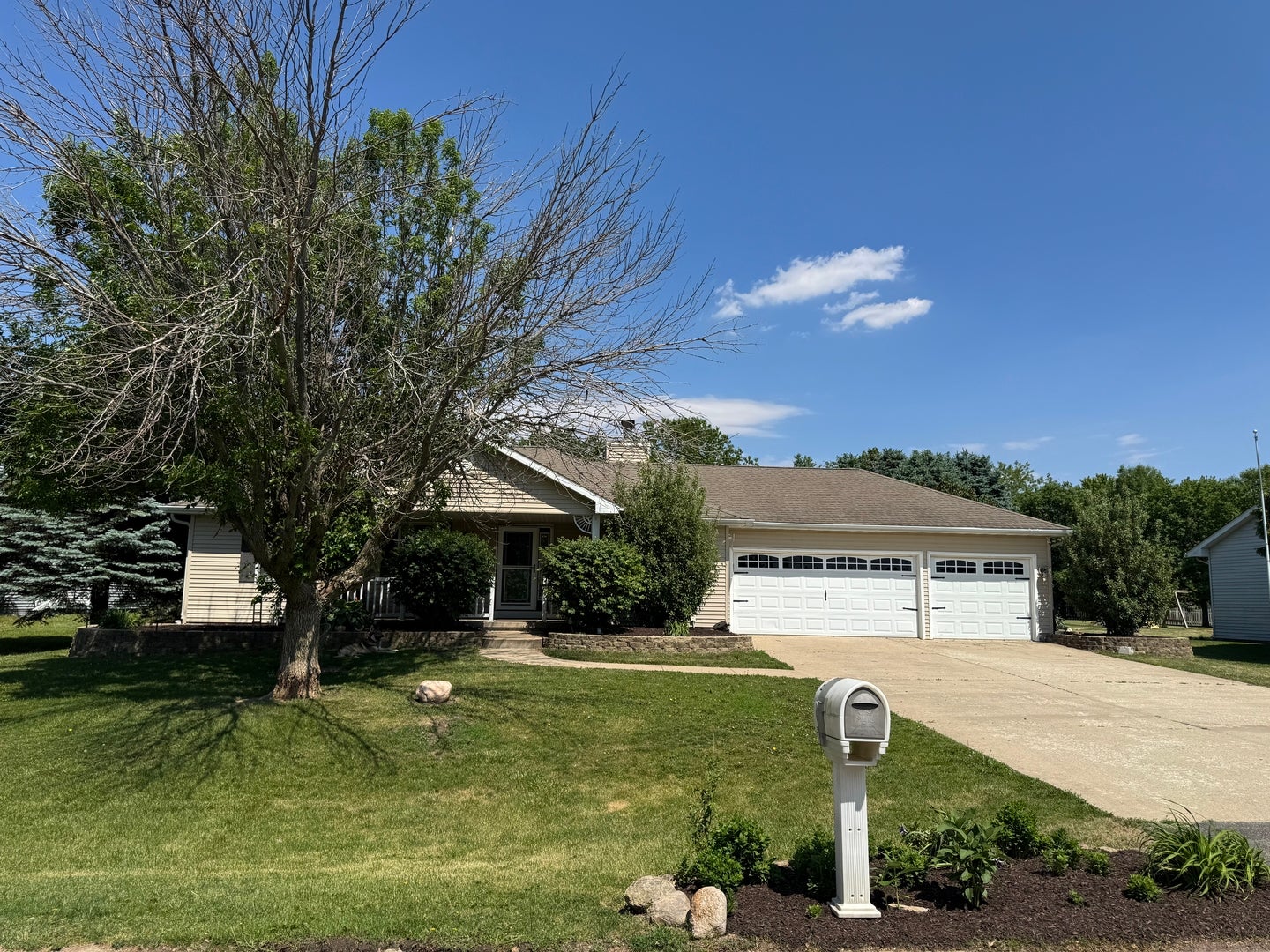 122 Windward Lane