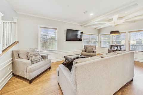 Tiny photo for 1716 W Beverly Glen Parkway, Chicago, IL 60643 (MLS # 12483472)