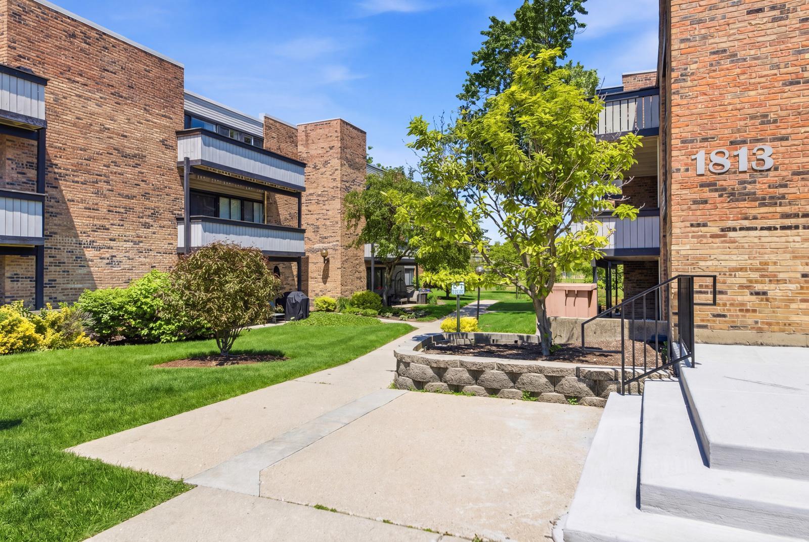 1813 Hemlock Place 110