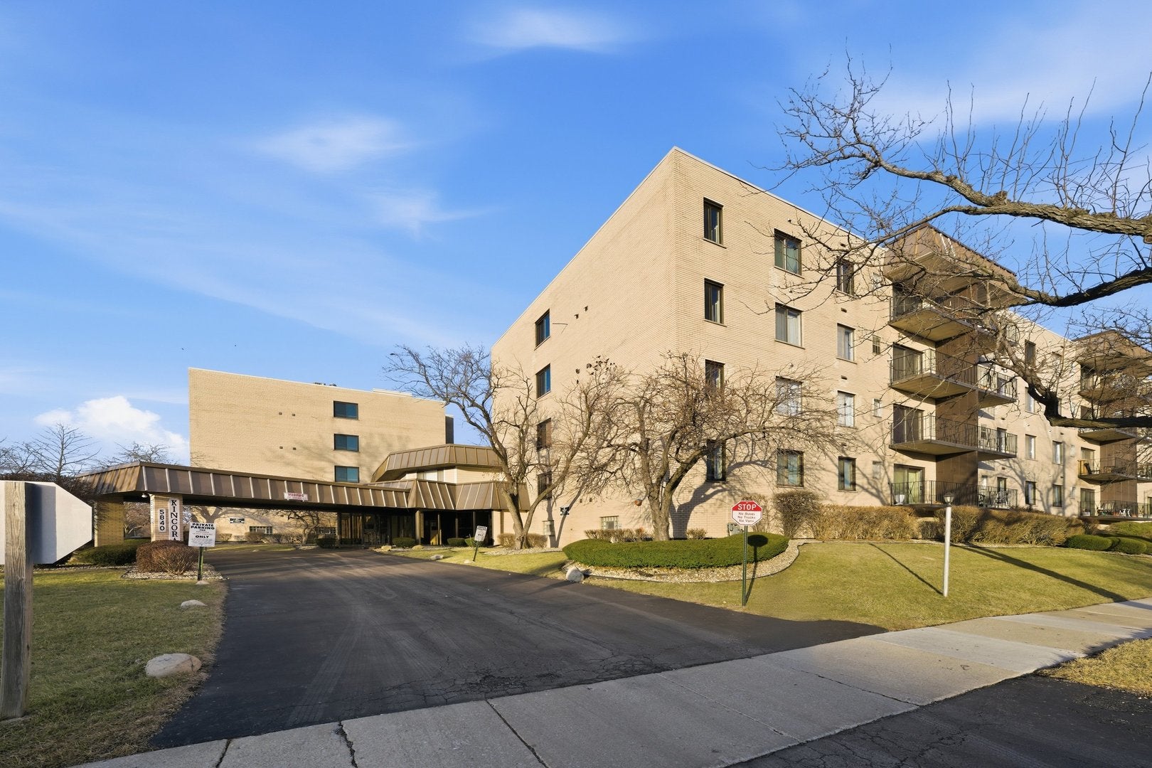 5840 W 104th Street 115