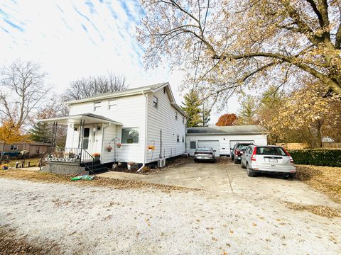 Tiny photo for 816 E Elm Street, Hoopeston, IL 60942 (MLS # 12520470)