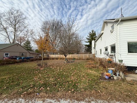 Tiny photo for 816 E Elm Street, Hoopeston, IL 60942 (MLS # 12520470)