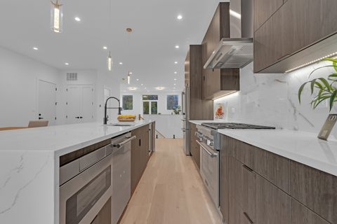 Tiny photo for 505 W Elm Street #5, Chicago, IL 60610 (MLS # 12605615)