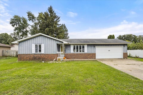Photo of 1407 Fulton Street, Streator, IL 61364 (MLS # 12769013)