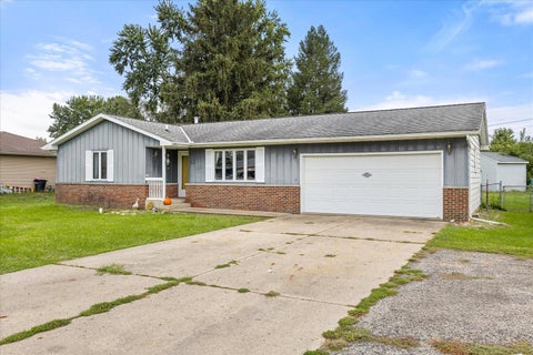 Tiny photo for 1407 Fulton Street, Streator, IL 61364 (MLS # 12769013)