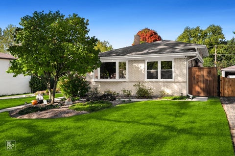 Photo of 562 Coolidge Avenue, Glen Ellyn, IL 60137 (MLS # 12790485)