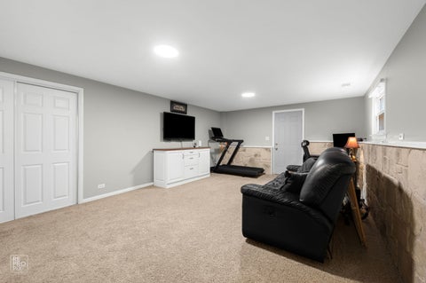 Tiny photo for 562 Coolidge Avenue, Glen Ellyn, IL 60137 (MLS # 12790485)