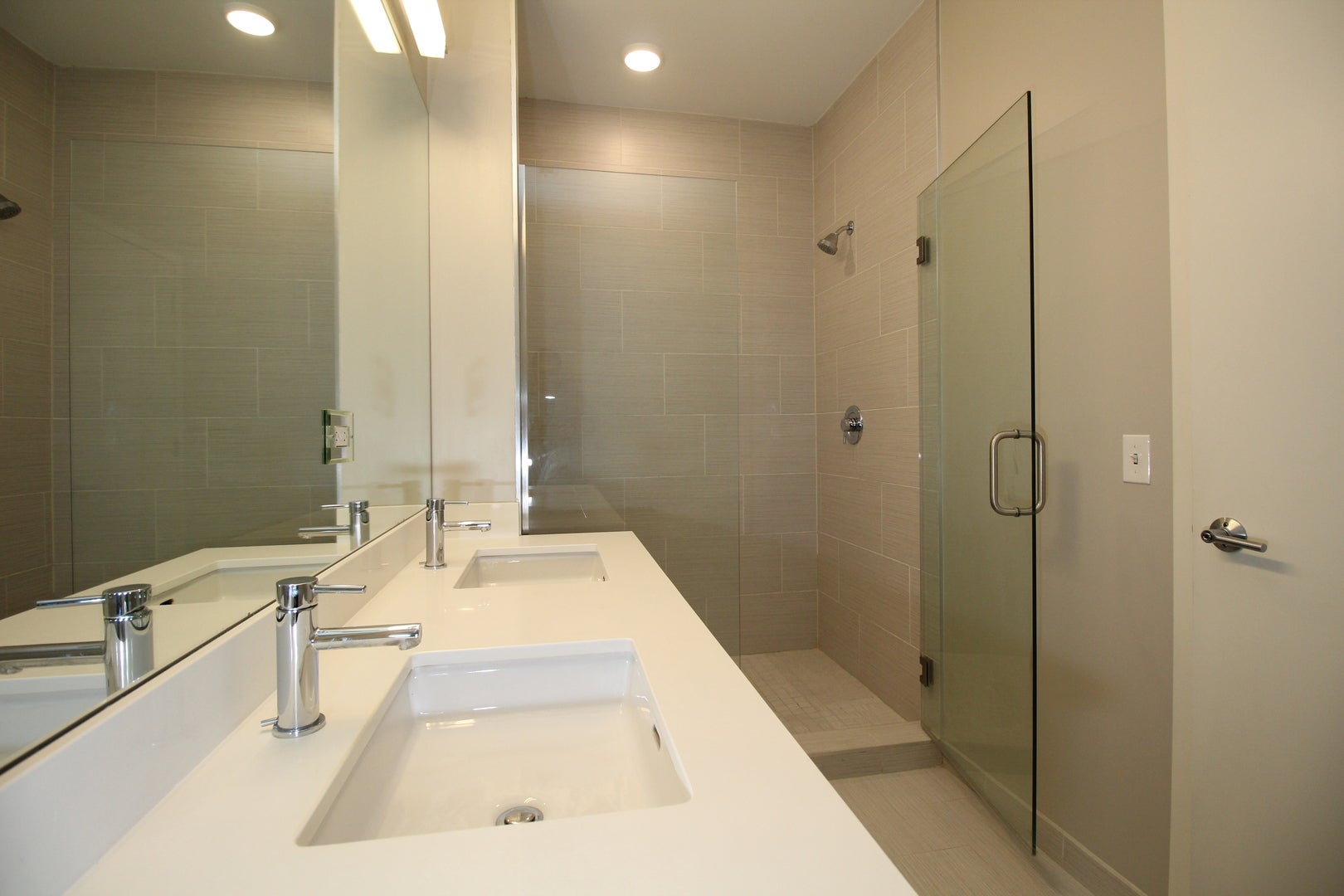 229 Park Avenue 302