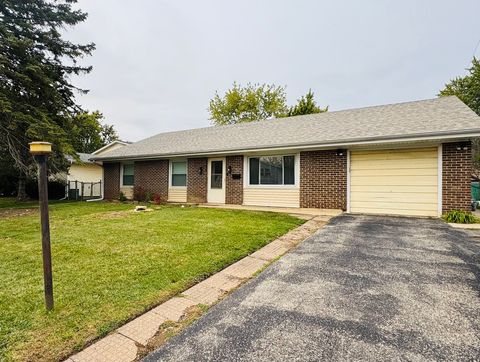 Photo of 7815 Carlisle Drive, Hanover Park, IL 60133 (MLS # 12498926)