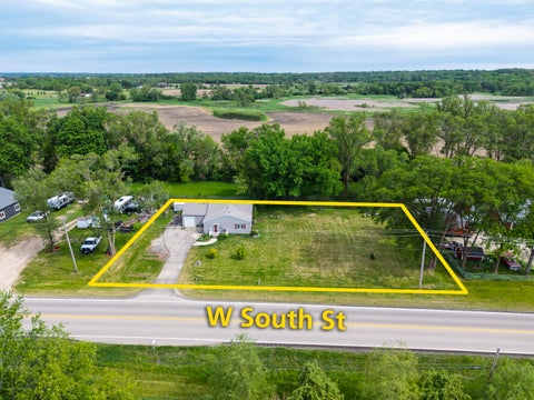 Tiny photo for 14914 W South Street Road, Woodstock, IL 60098 (MLS # 12663690)