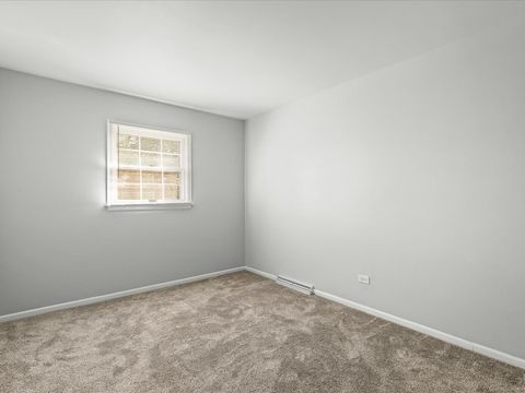 Tiny photo for 334 Northway Park Drive #5, Machesney Park, IL 61115 (MLS # 12500011)