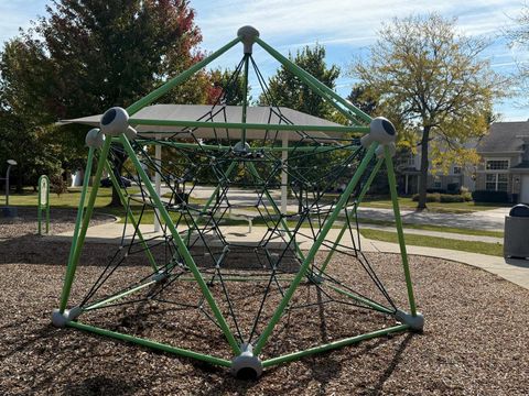 Tiny photo for 1537 Chatfield Court #1537, Roselle, IL 60172 (MLS # 12496637)