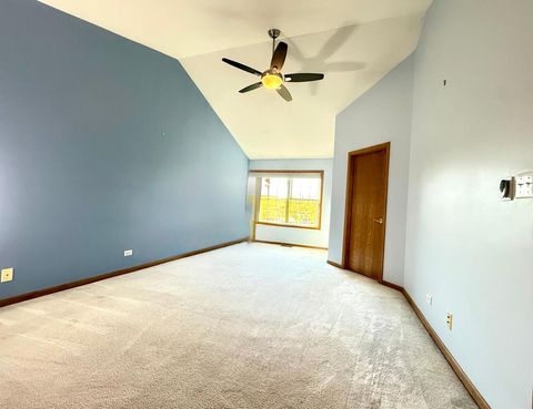 Tiny photo for 1537 Chatfield Court #1537, Roselle, IL 60172 (MLS # 12496637)