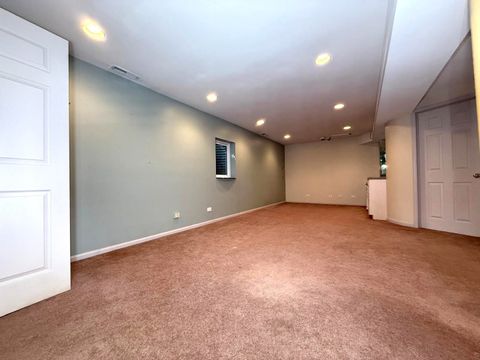 Tiny photo for 1537 Chatfield Court #1537, Roselle, IL 60172 (MLS # 12496637)