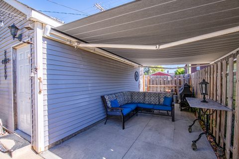 Tiny photo for 9515 S Peoria Street, Chicago, IL 60643 (MLS # 12498262)